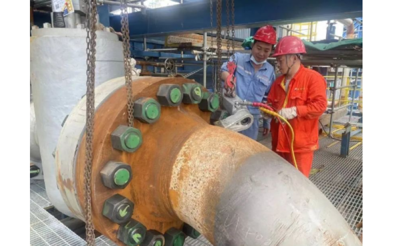 S115特别规格螺栓能用YT-LM系列液压扳手拆动吗？